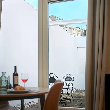 Escape Modern Near Everything آيندهوفن