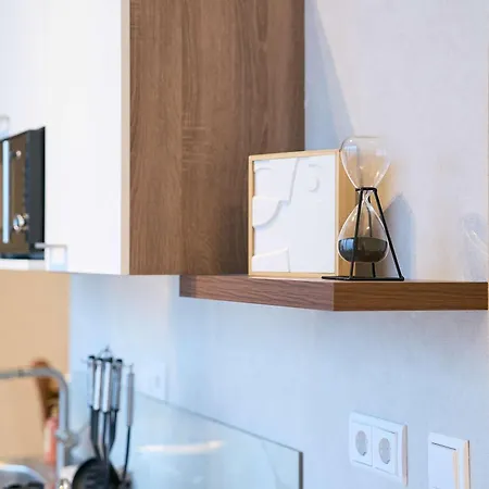 Escape Modern Near Everything آيندهوفن