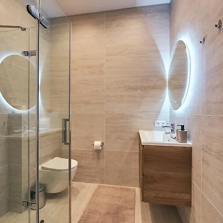 Escape Modern Near Everything آيندهوفن