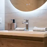 Escape Modern Near Everything Appartement